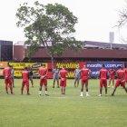 Barcelona se llenó de estrellas y no pasó nada en la Copa Libertadores.