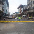 Al sitio llegaron agentes de Criminalística a levantar indicios de lo acontecido y recabar información para conocer el porqué de esta muerte violenta.