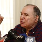 Rueda de prensa de Abdala Bucarám, donde se pronuncia de la detención de su hijo Jacobo.