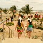 Una plaza gastronómica y un mirador son parte del atractivo de Playa Varadero.