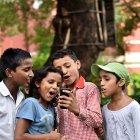 Referencial. El celular quedó incautado para investigaciones, pero los niños no pueden recibir sus clases.