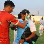 El arquero Edisson Recalde le agradeció por la confianza a Jorge León. Ambos se abrazaron y lloraron.