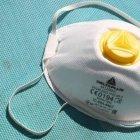 Este tipo de cubrebocas no es muy recomendable, puede traerte problemas, según los expertos.