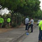 Agentes llegan al sitio para recoger indicios.