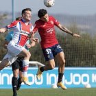 Kike Saverio (d) se unió a Osasuna en julio pasado.