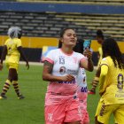 La volante colombiana Karen Páez (13) fue elegida como la figura del partido. Se mandó dos golazos y una asistencia.