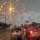 Hubo cortes de luz en varias zonas de Guayaquil tras el inicio de la temporada invernal.