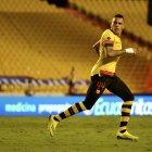 Jonatan Álvez fue autor del gol del empate de Barcelona.