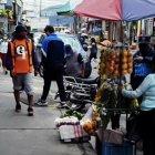 Una veintena de informales fue retirada para evitar aglomeraciones.