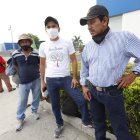 El esposo y los hijos de Olga Moreno acudieron a la morgue para retirar su cuerpo.