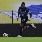 Antonio Valencia fue coautor del segundo gol del Querétaro, ante Pumas.