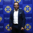 El candidato por el movimiento Construye Juan Fernando Velasco