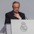 Pérez no ha presentado sintomas, según el club merengue.