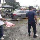 El hecho se suscitó a plena luz del día. Los lugareños estaban desconcertados por lo ocurrido.