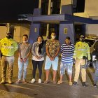 Los cuatro sospechosos fueron puestos a órdenes de las autoridades.