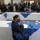 Los presidenciables Yaku Pérez y Guillermo Lasso fueron hasta el CNE para dialogar.