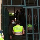 Los agentes identificaron el domicilio en el Centro Histórico de Quito. La sospechosa es la hermana del menor de edad.