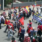 La movilización avanzó por la Juan León Mera en el norte para ir hasta el CNE.