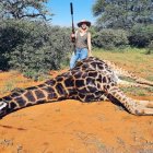 El esposo pagó para que su mujer pudiera ir de cacería.