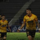 Carlos Garcés, se estreno con gol en Barcelona.