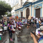 Simpatizantes conmemoran el Día de la Mujer con plantón.