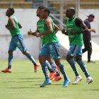 Pocos jugadores de la plantilla del año anterior quedan en El Nacional. Entre ellos se destaca el volante Ronal de Jesús (d).