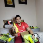 El guayaquileño recorre las calles de Nueva Jersey para encontrar los últimos modelos.