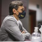 Fabián Bustos entrenador del Barcelona.