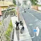 El chico se salva del atraco al ingresar a un conjunto habitacional.