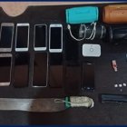 Parte de los objetos prohibidos, hallados en la cárcel.