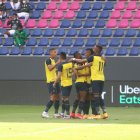 La selección de Ecuador venció 2-0 a Bolivia.