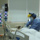 Referencial. Las autoridades lamentaron que, debido a los controles que realiza el personal, se han contagiado y fallecido.