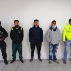 Dos de los detenidos tenían antecedentes penales por robo y venta de estupefacientes.