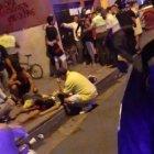 Las víctimas quedaron sobre la vereda. Moradores están asustados.