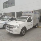 Momento en que el cuerpo de la víctima fue retirado del hospital de Calderón, norte de Quito.