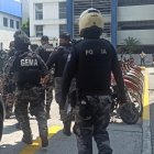 Terminada la audiencia los dos sospechoso fueron llevados a la cárcel donde guardan prisión.