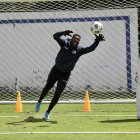 Leodán Chalá se destaca como arquero de El Nacional.