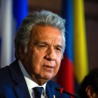 El presidente de Ecuador, Lenín Moreno, habla durante el foro "Defensa de la Democracia en las Américas".