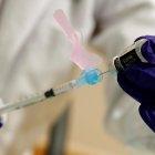 Referencial. La Administración de Fármacos y Alimentos (FDA, en inglés) autorizó la administración de la vacuna de Pfizer en adolescentes mayores de 12 años.