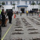 En el primer decomiso la Policía halló 805 paquetes.