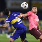 Mario Pineida (d) fue una de las figuras que tuvo Barcelona, en el empate ante Boca Juniors.