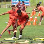Nixon Molina y Byron Castillo de Barcelona, están listos para enfrentar a Santos.