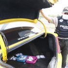 En el portamaletas, el sospechoso portaba sustancias estupefacientes.