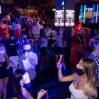 Discotecas en Italia ya quieren abrir pese a la gravedad de la pandemia.