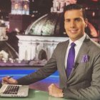 El periodista esmeraldeño, quien asegura vive su mejor presente, disfruta su tiempo en casa, leyendo, viendo películas o documentales.