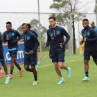 La selección ecuatoriana busca levantarse de sus derrotas ante Brasil y Perú.
