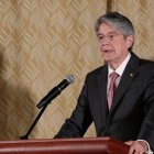 Guillermo Lasso habló sobre temas de actualidad en redes sociales.