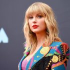 Taylor Swift relanza su disco Red.