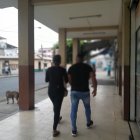 Falleció niña que baleada junto a su padre en el centro de Guayaquil.