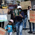 Los moradores que conocían a Diana Espinoza se unieron al plantón. Recorrieron todo el barrio.